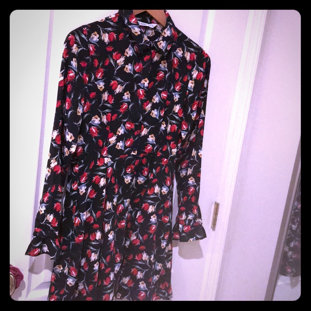 Zara flowered dress size small